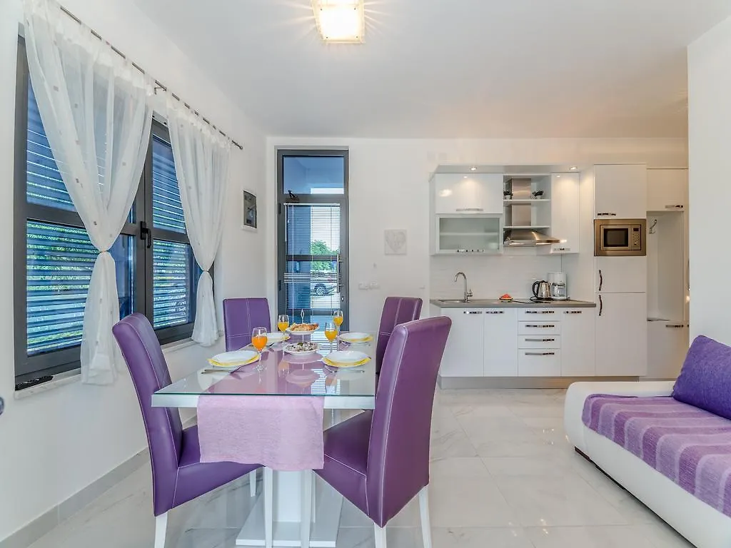 Apartments Dalmatia (Adults Only) Privlaka  Chorwacja